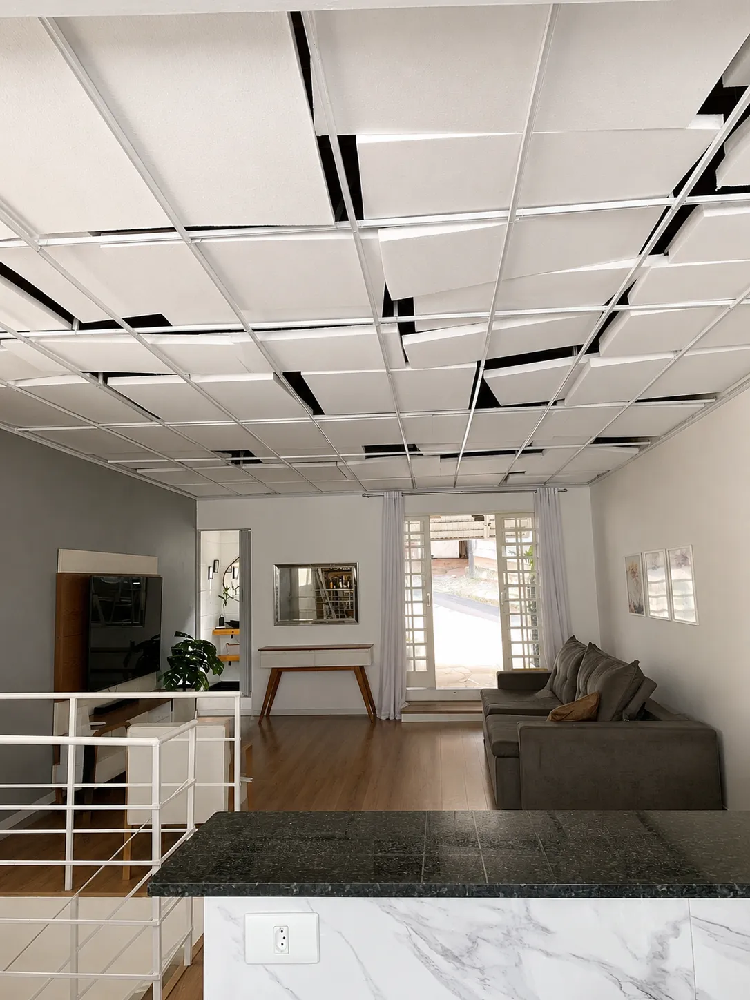 Sala antes — sem forro